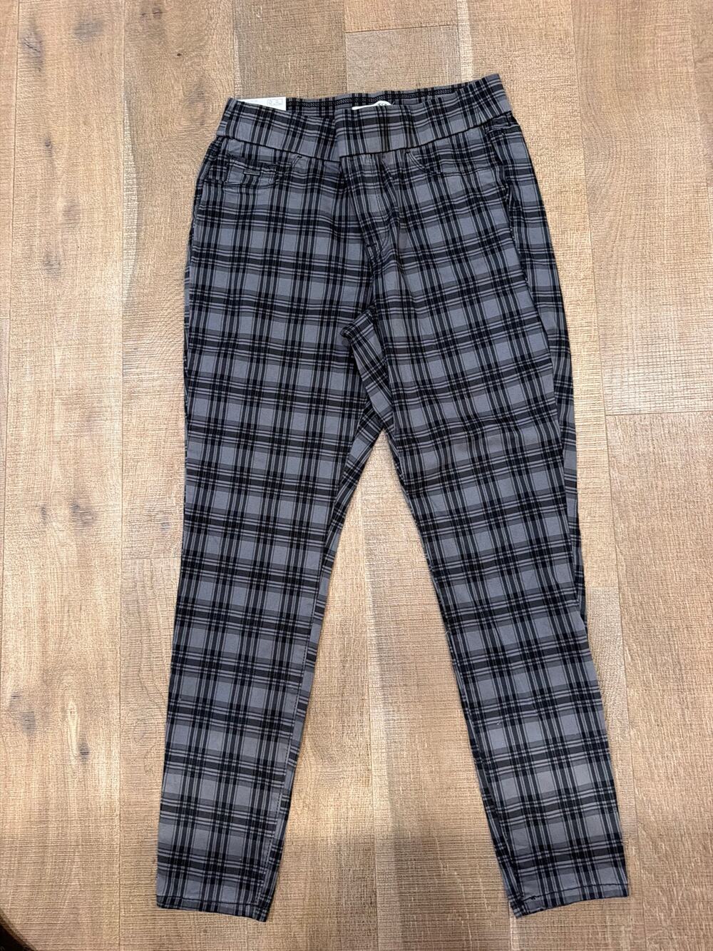 Nine West NWT Gray Plaid Heidi Pull On Skinny Pants Women’s Size 10 New